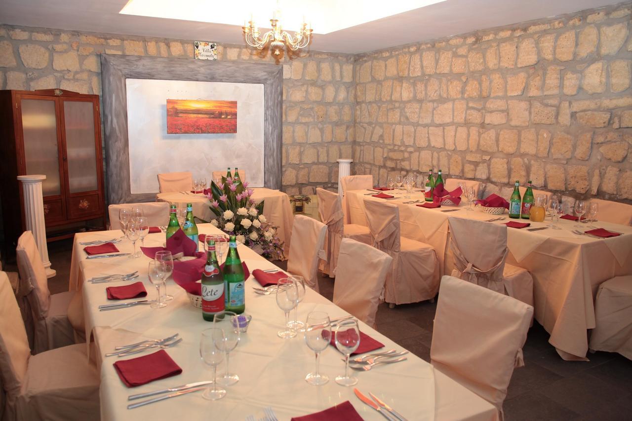 سيسا أورونكا Villa Carmela المظهر الخارجي الصورة